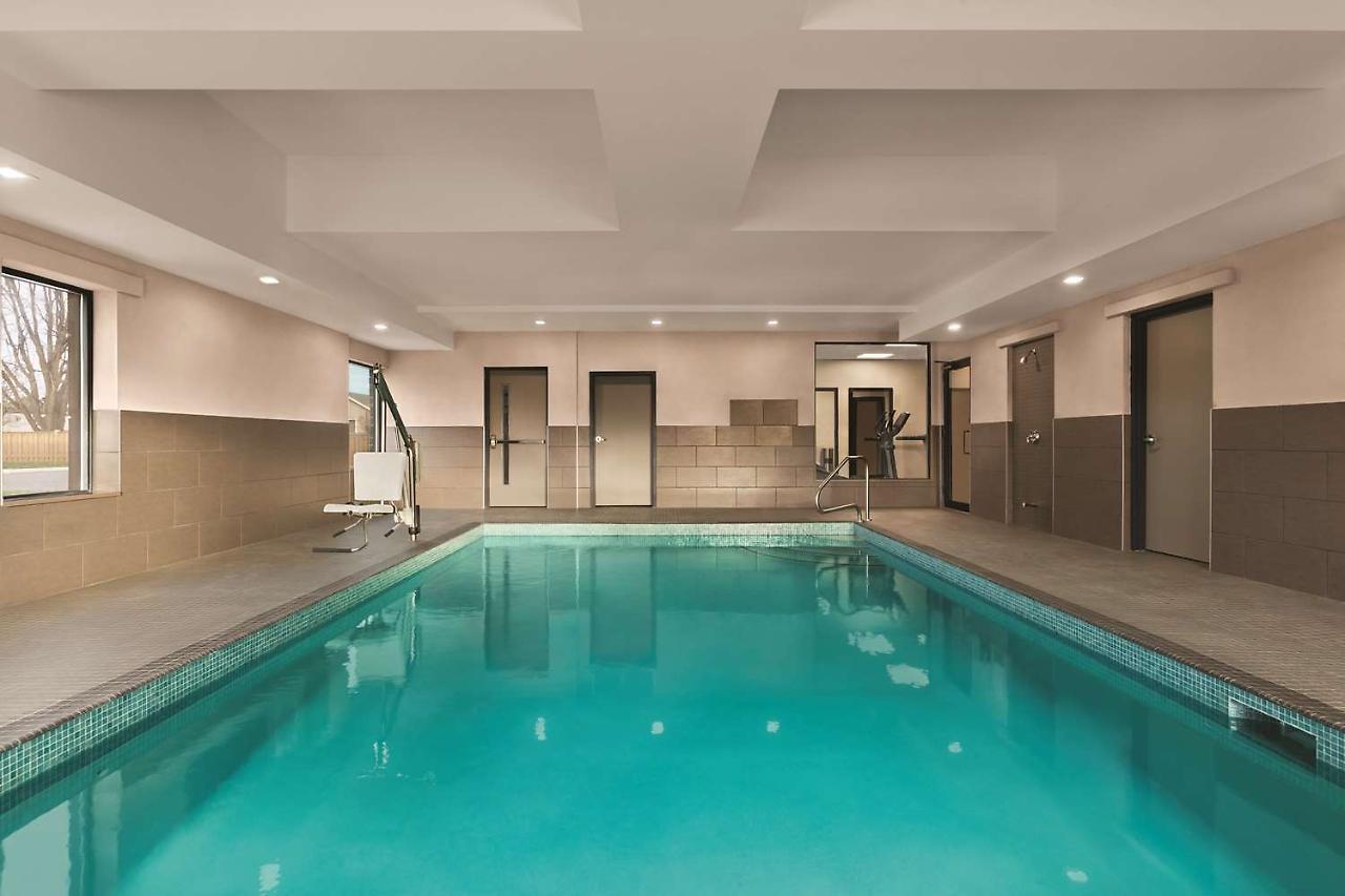 Country Inn & Suites By Radisson, Belleville, On Luaran gambar