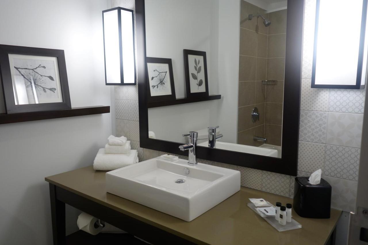Country Inn & Suites By Radisson, Belleville, On Luaran gambar